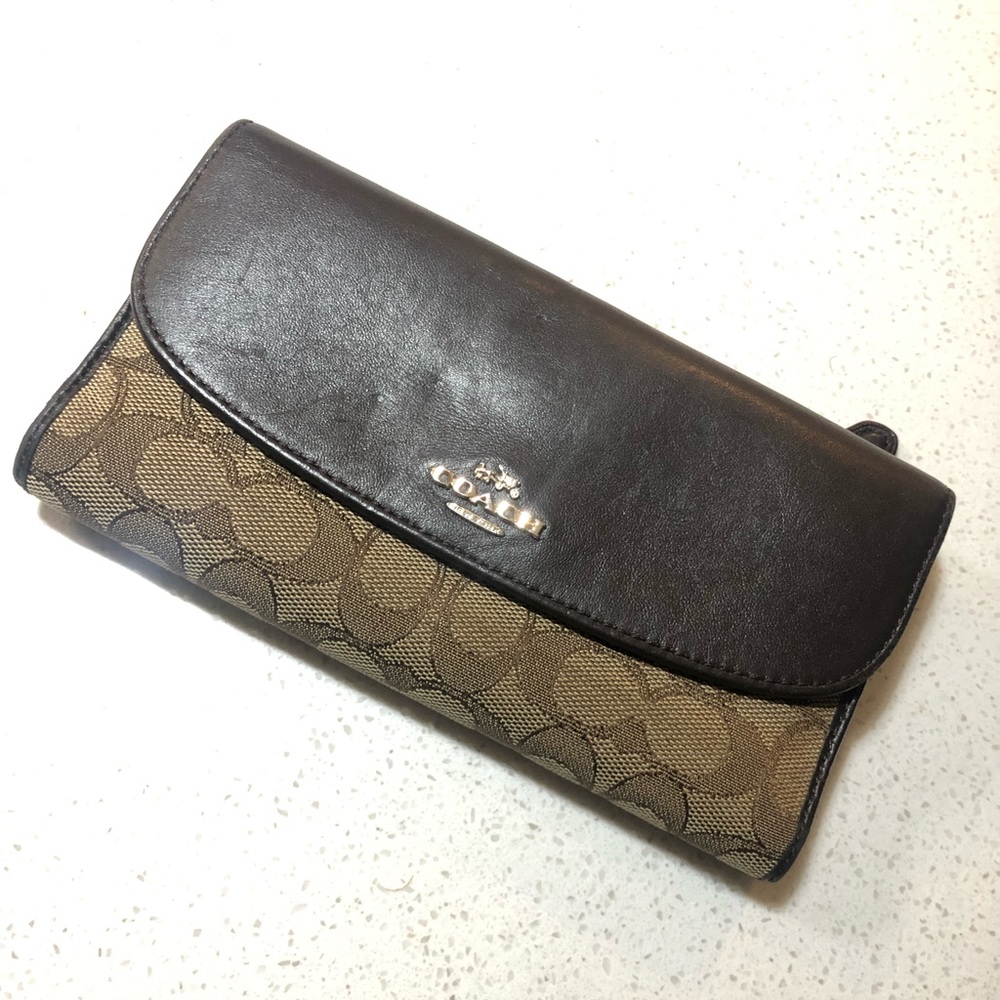 Coach wallet & matching checkbook!